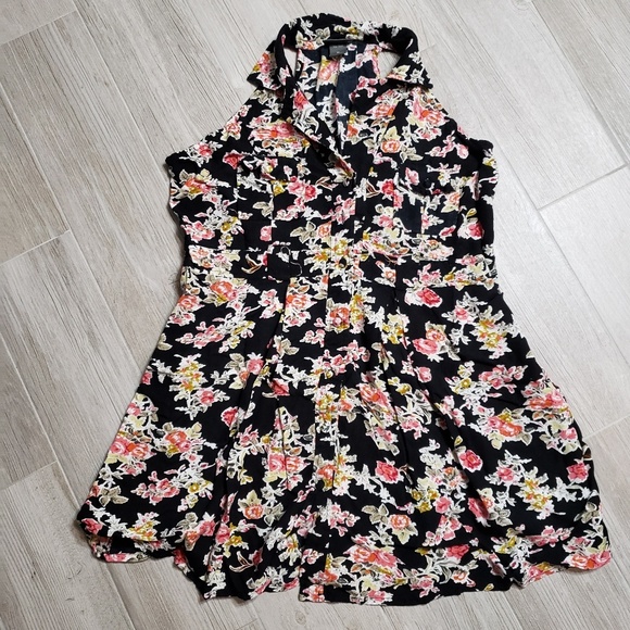 dots Dresses & Skirts - Dots sleeveless dress black pink